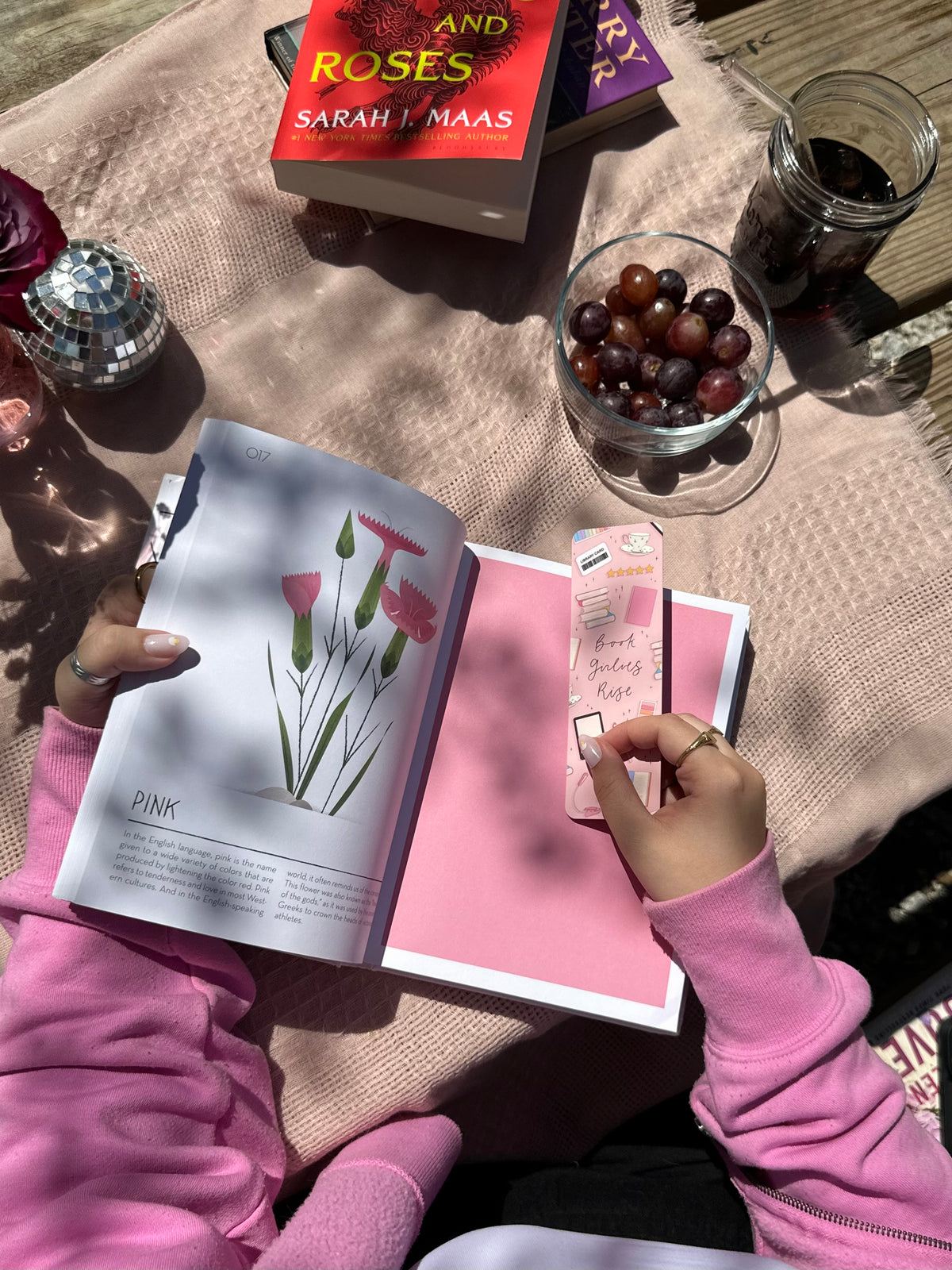 Girls Rise Book “Book Girlies Rise” Bookmark – seehercreate